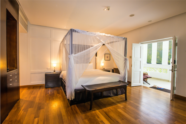 Courtyard Suite Bedroom Amara Sanctuary Resort Sentosa Guest Review blog